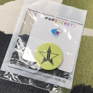 ❤️ 3/$20 Jeffree Star Pop Socket